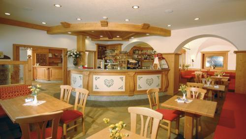 Hotel Italia Базельга-ди-Пине Экстерьер фото